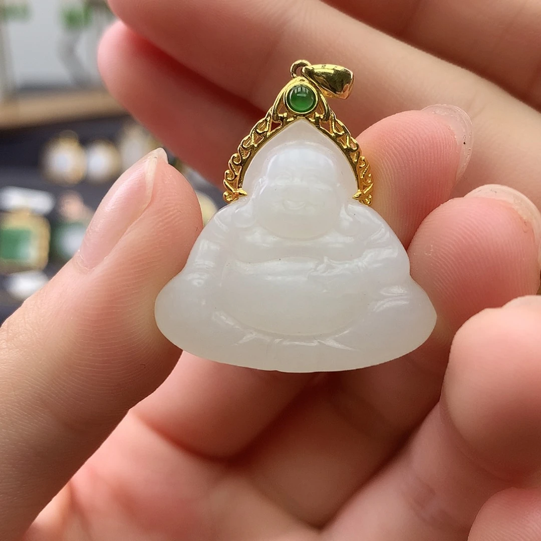 和田玉18K金镶嵌颈饰