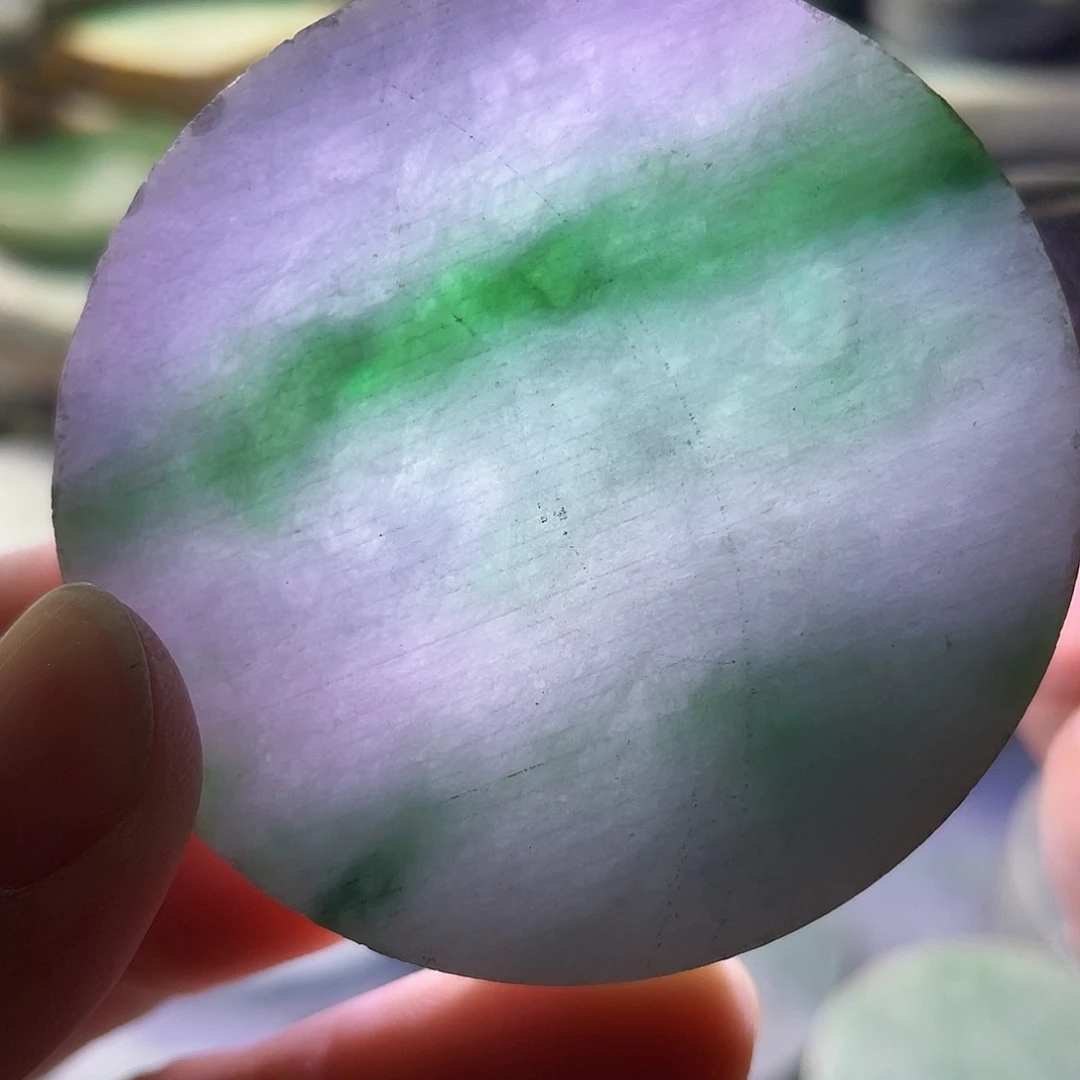 翡翠颈饰未镶嵌毛料95