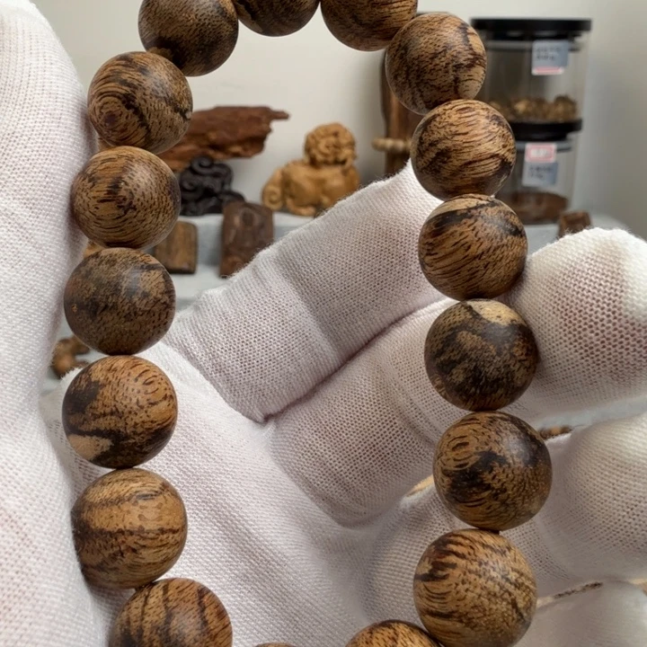 沉香沉香碎屑菩萨棋1.33 c m一19 g