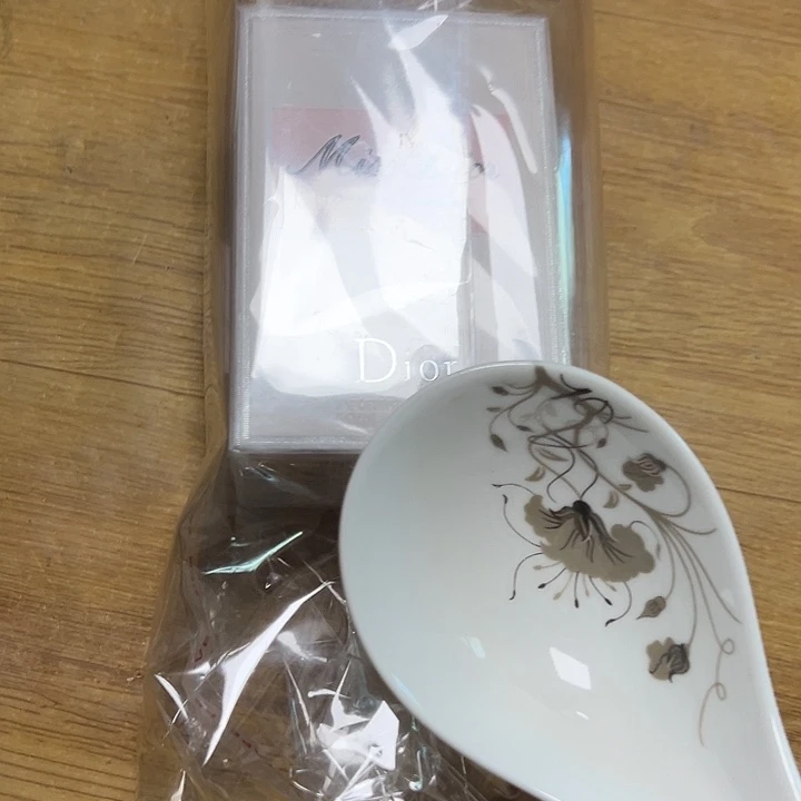 慎拍不退不换紫砂发一个香水