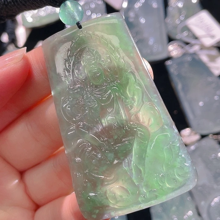 翡翠颈饰未镶嵌3，