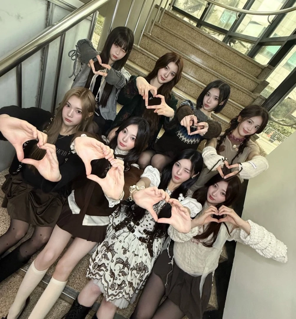 Hearts 2 Hearts 出道合辑