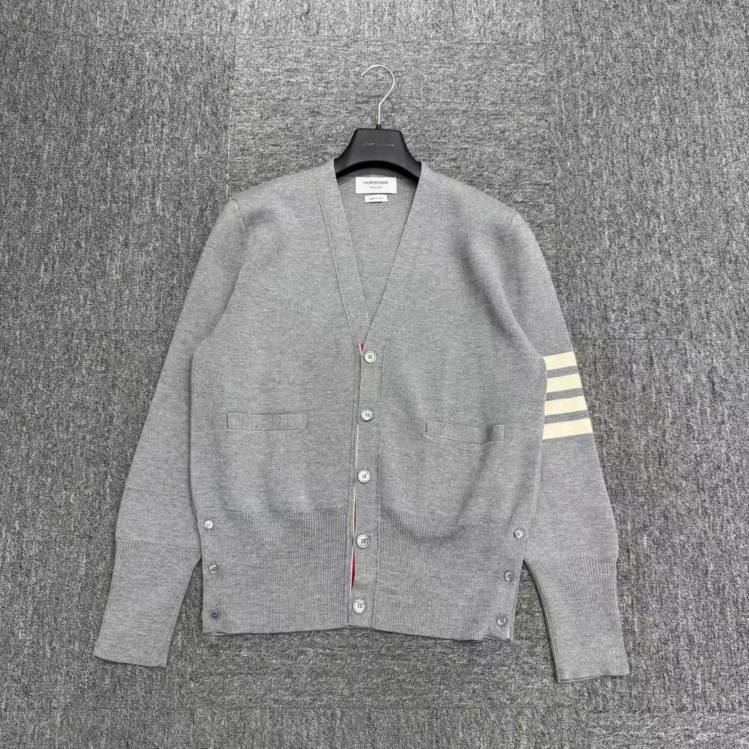 99新 THOMBROWNE 灰色条纹羊毛开衫/3码/17352
