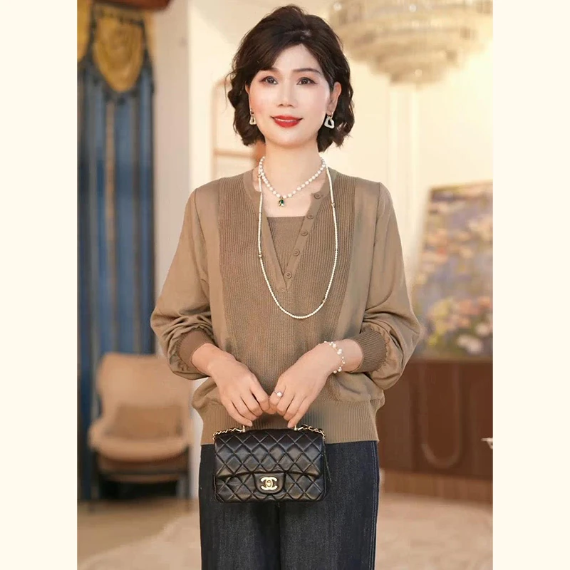 中年妈妈春装针织衫上衣薄款2025新款洋气减龄假两件拼接打底小衫