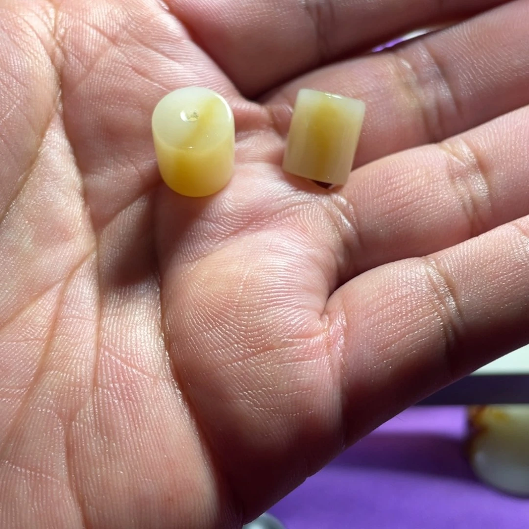 未镶嵌和田玉（糖玉）挂件
