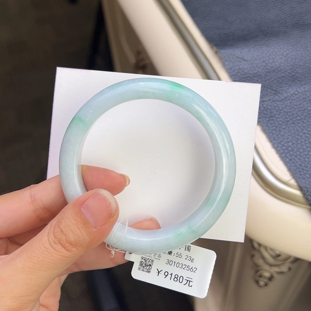 未镶嵌手镯翡翠55.7白底青