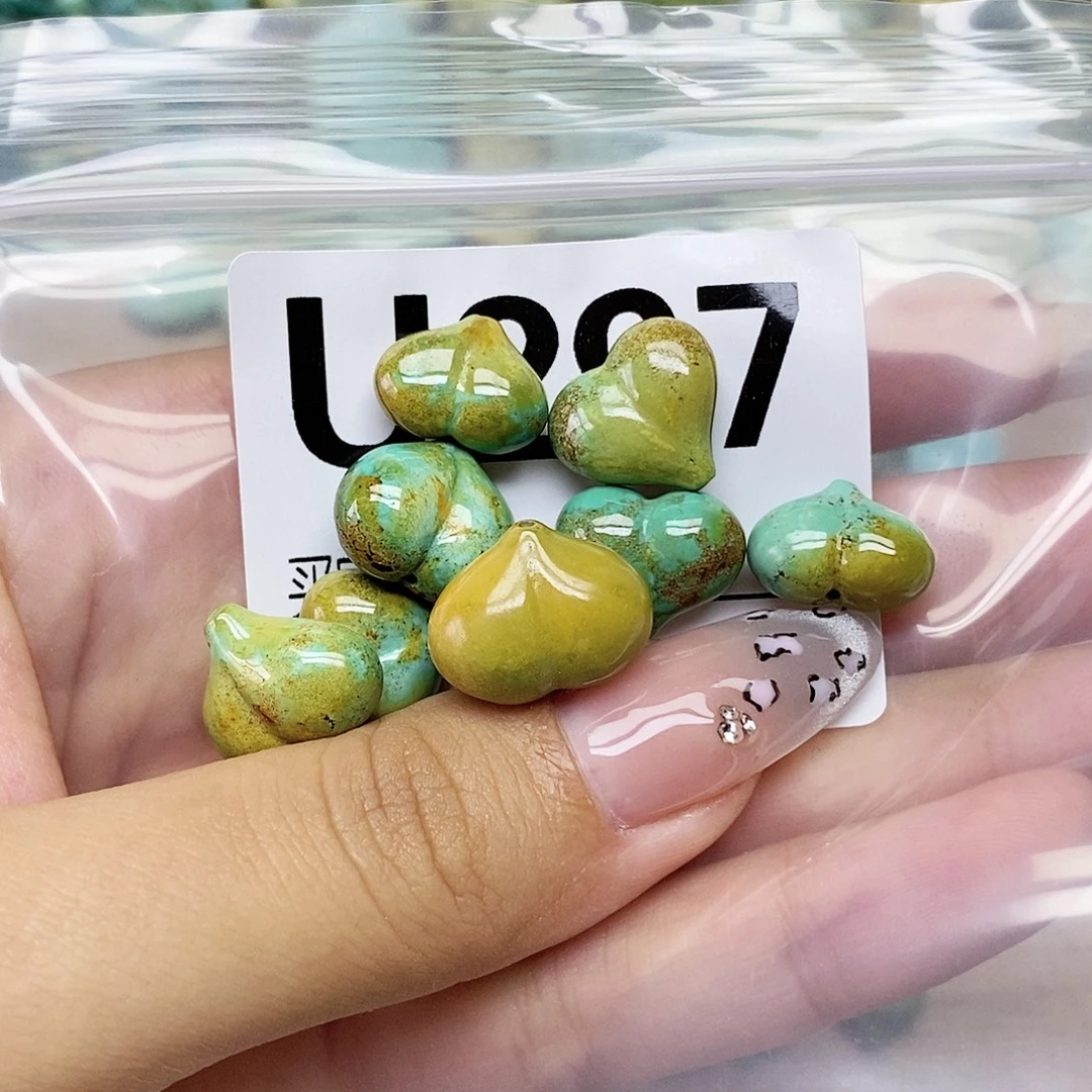 小***丽绿松石未镶嵌配饰