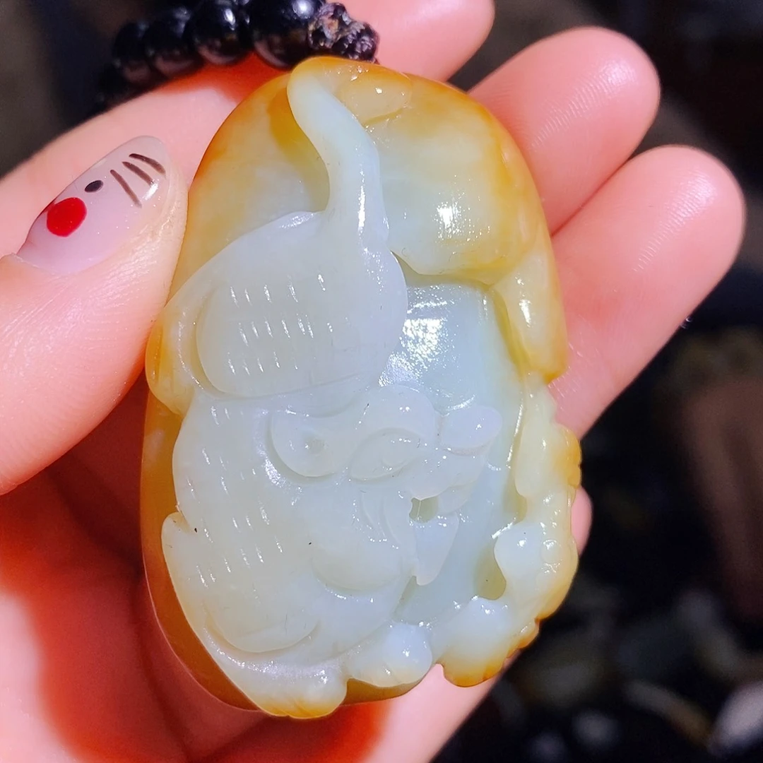 和田玉颈饰未镶嵌