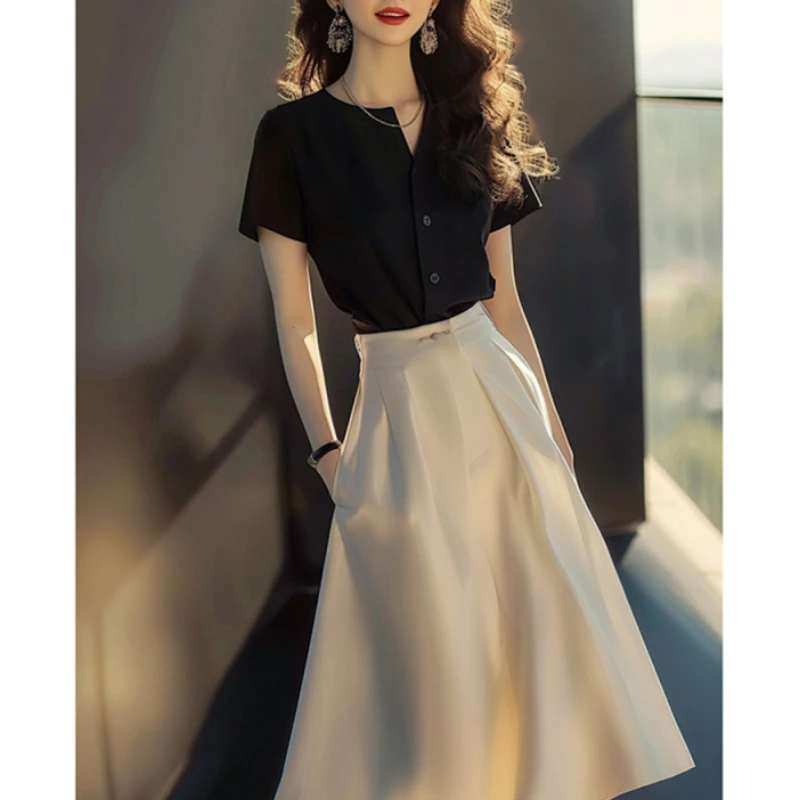 今年流行漂亮套装裙女2025新款夏季轻奢高级感气质黑色衬衫女