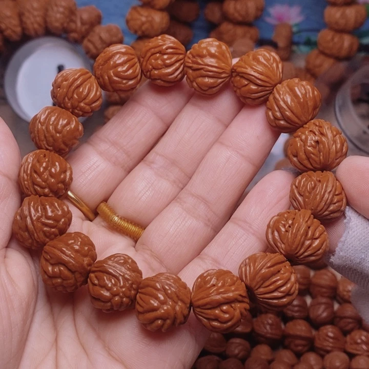 文玩核桃手串龙纹桃核