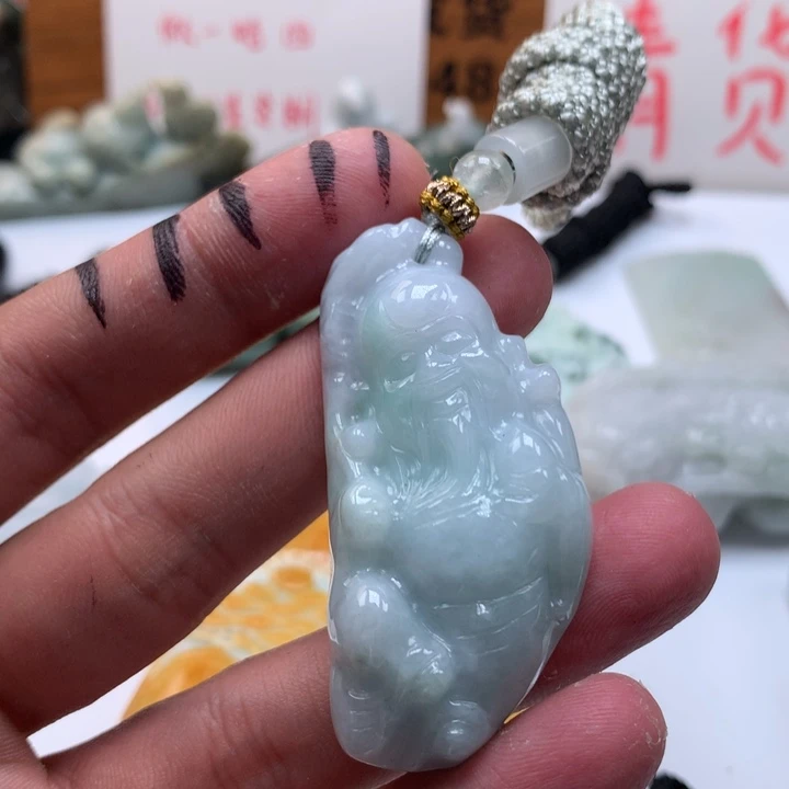翡翠未镶嵌颈饰保真天然a货翡翠