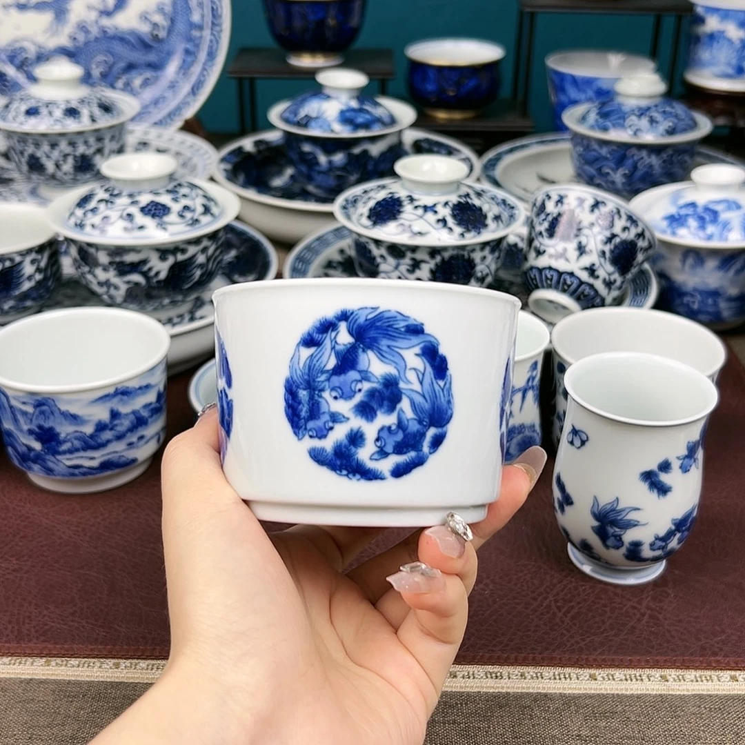 景德镇陶瓷微瑕杯。   景德镇陶瓷