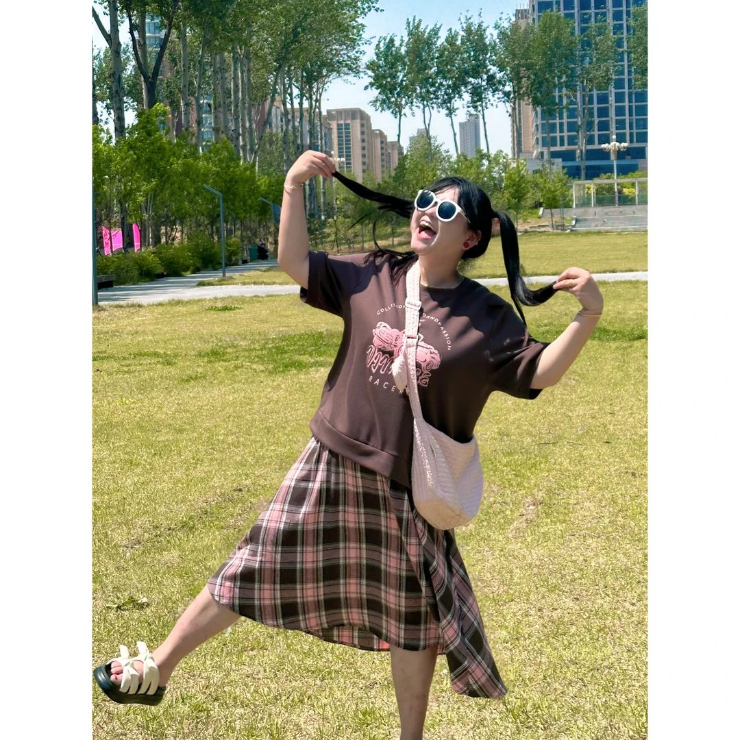 【大源美树】时尚2025年夏季休闲宽松裙子格子圆领拼接字母T裙-8812