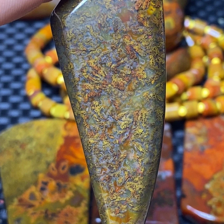 玛瑙/玉髓颈饰未镶嵌