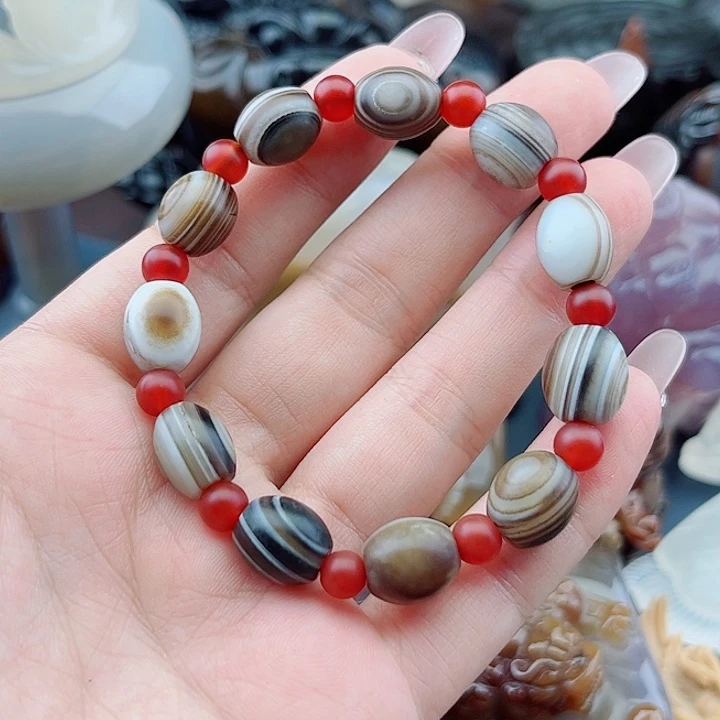 海***士玛瑙未镶嵌手饰吊坠