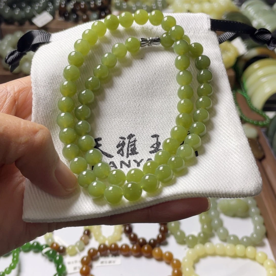和田玉手链未镶嵌香***柴