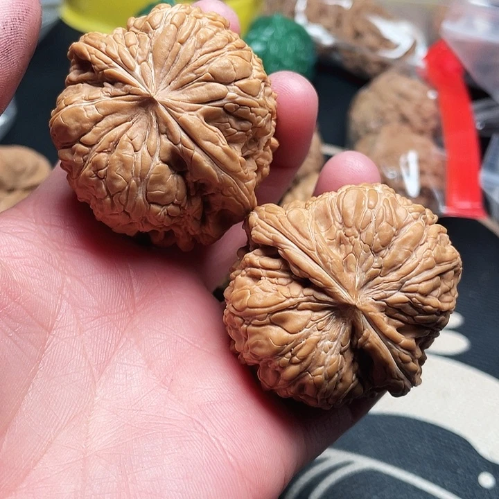 文玩核桃把件闷墩子