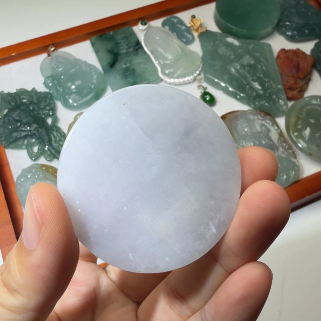 翡翠未镶嵌颈饰我