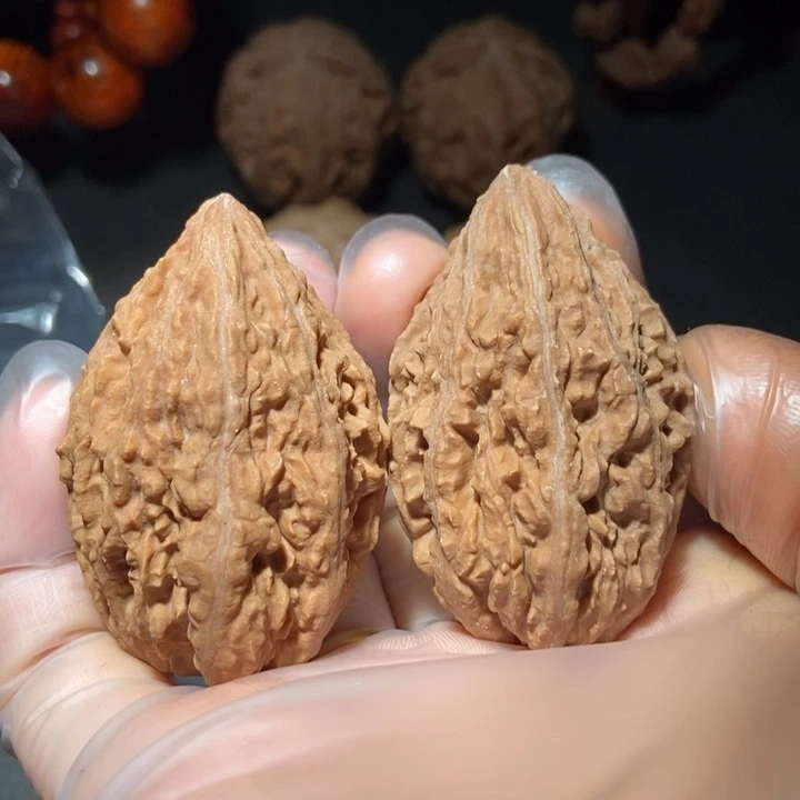 文玩核桃把件东北楸子小雪 116