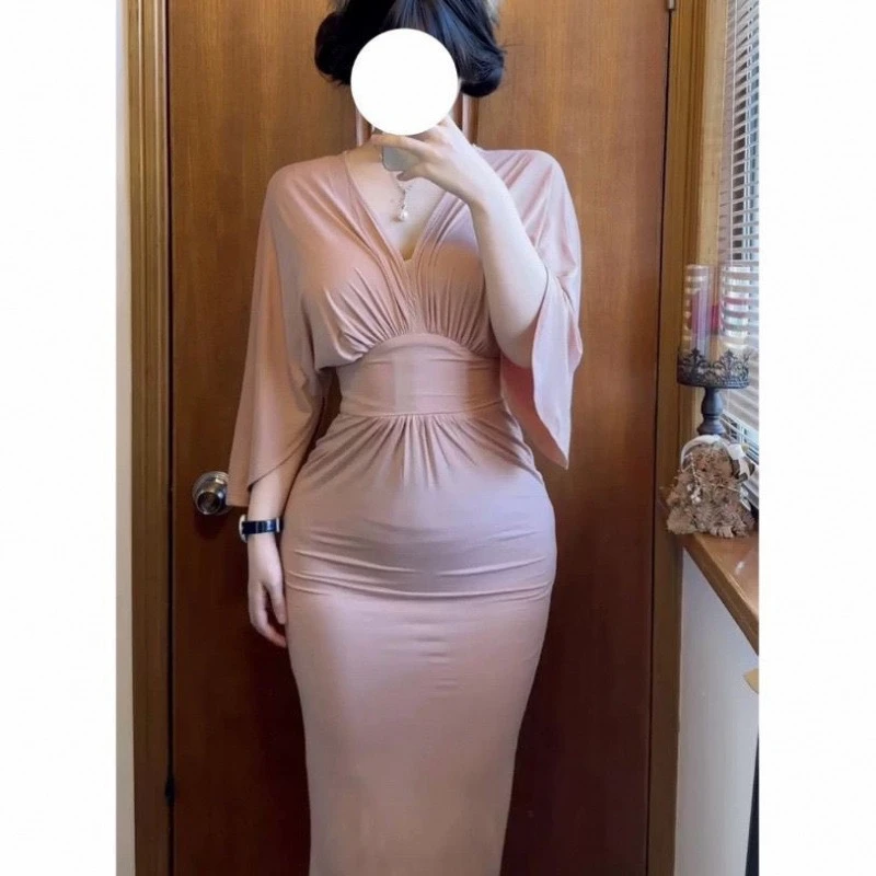 慵懒法式优雅长裙名媛气质辣妹V领宽松袖口连衣裙