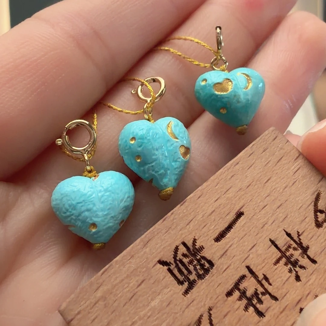 绿松石未镶嵌颈饰