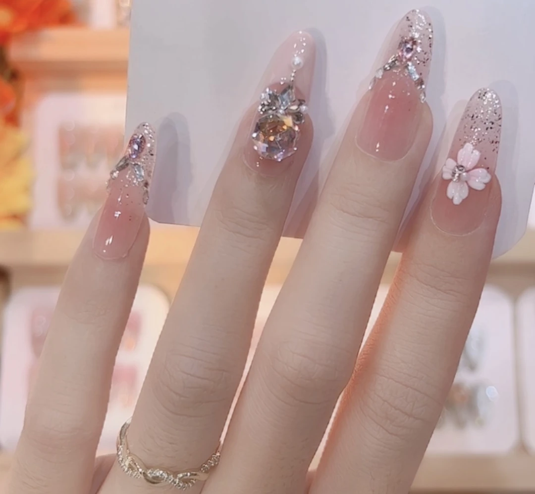 【钻光花语】粉色法式超闪全钻纯手工穿戴甲高级感显白美甲
