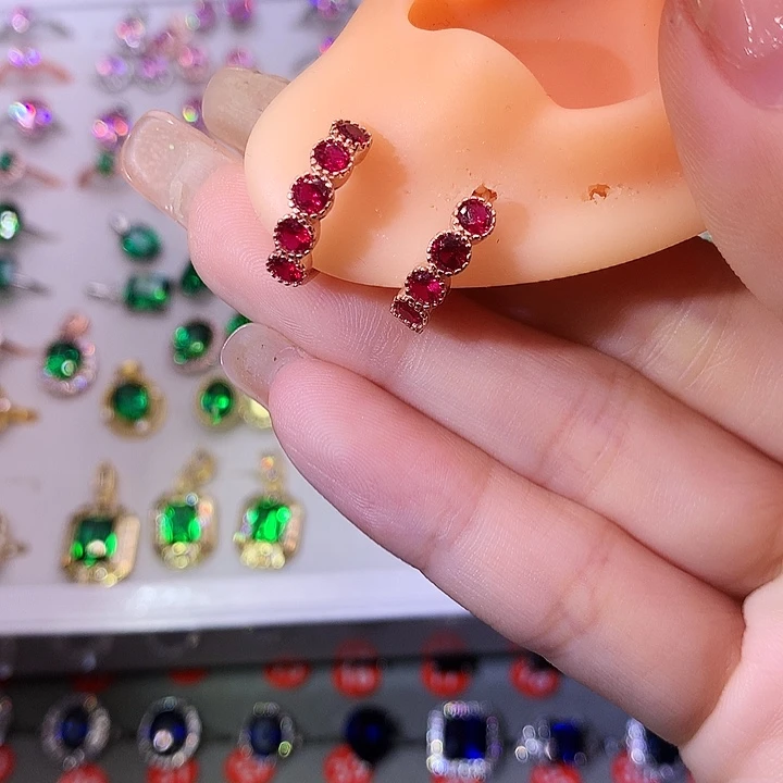 红宝石耳饰银S925镶嵌