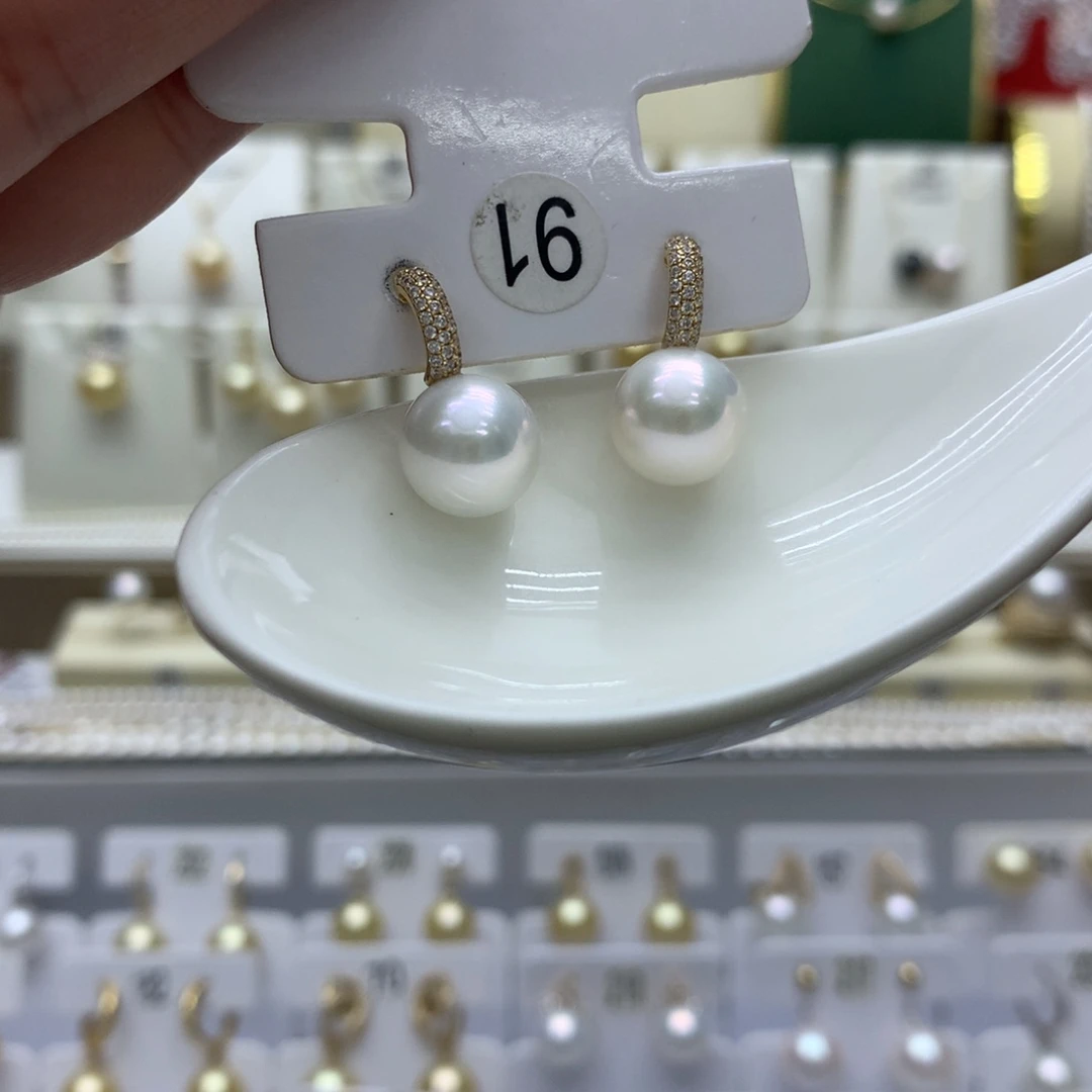 淡水珍珠耳饰18K金镶嵌