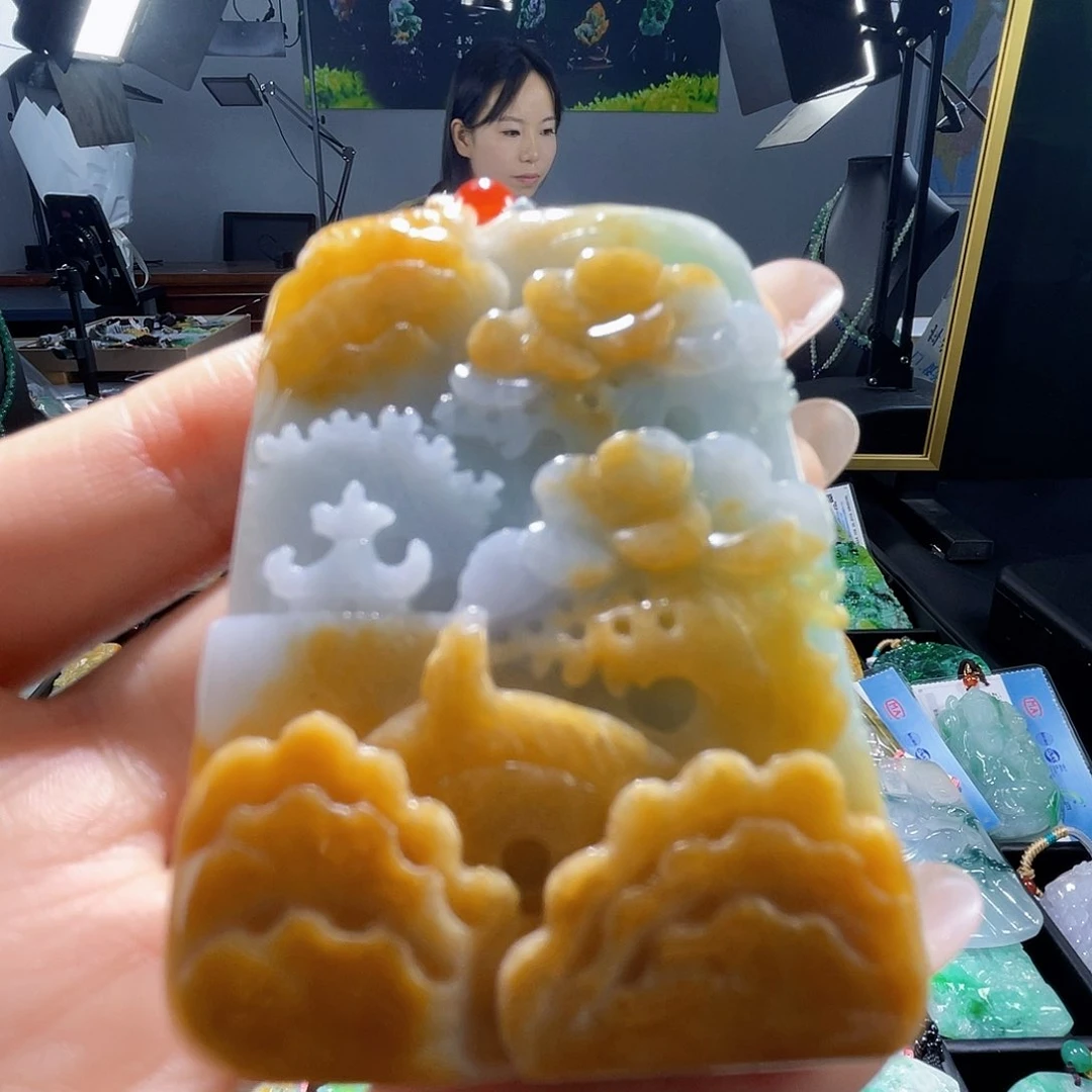 颈饰未镶嵌翡翠一