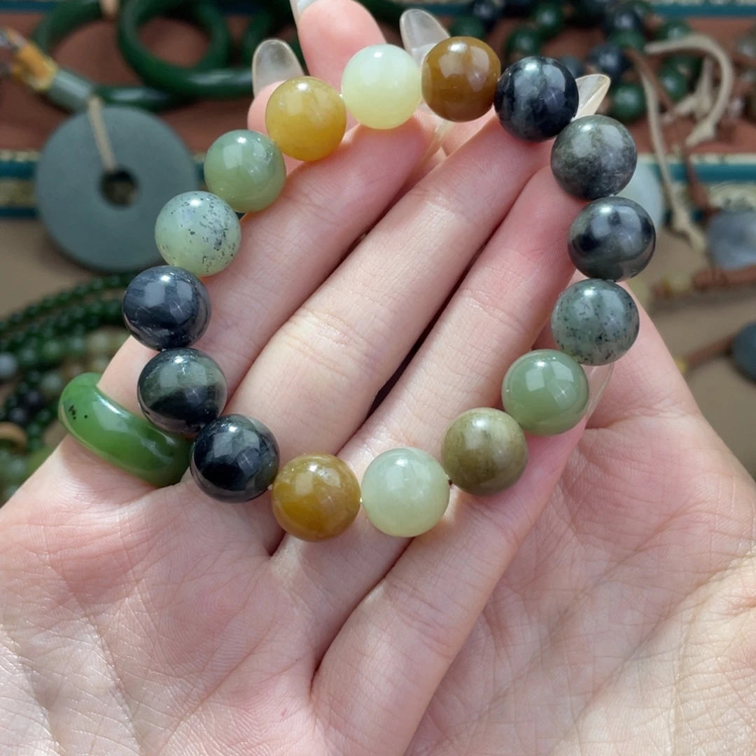 ****婧和田玉未镶嵌手链