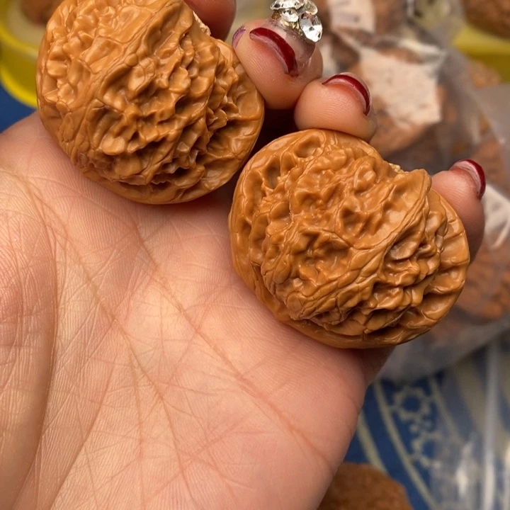 吊坠桃核宫灯40核桃