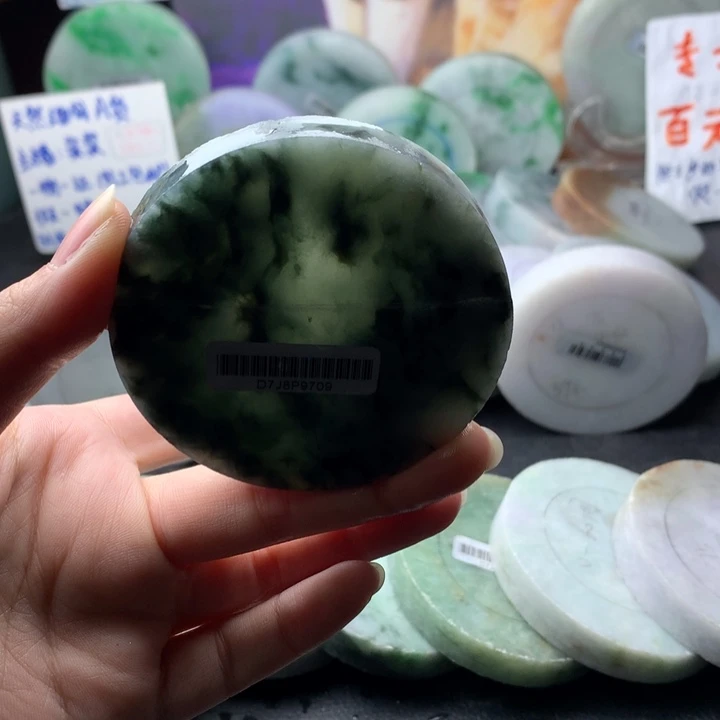 定制翡翠未镶嵌手镯