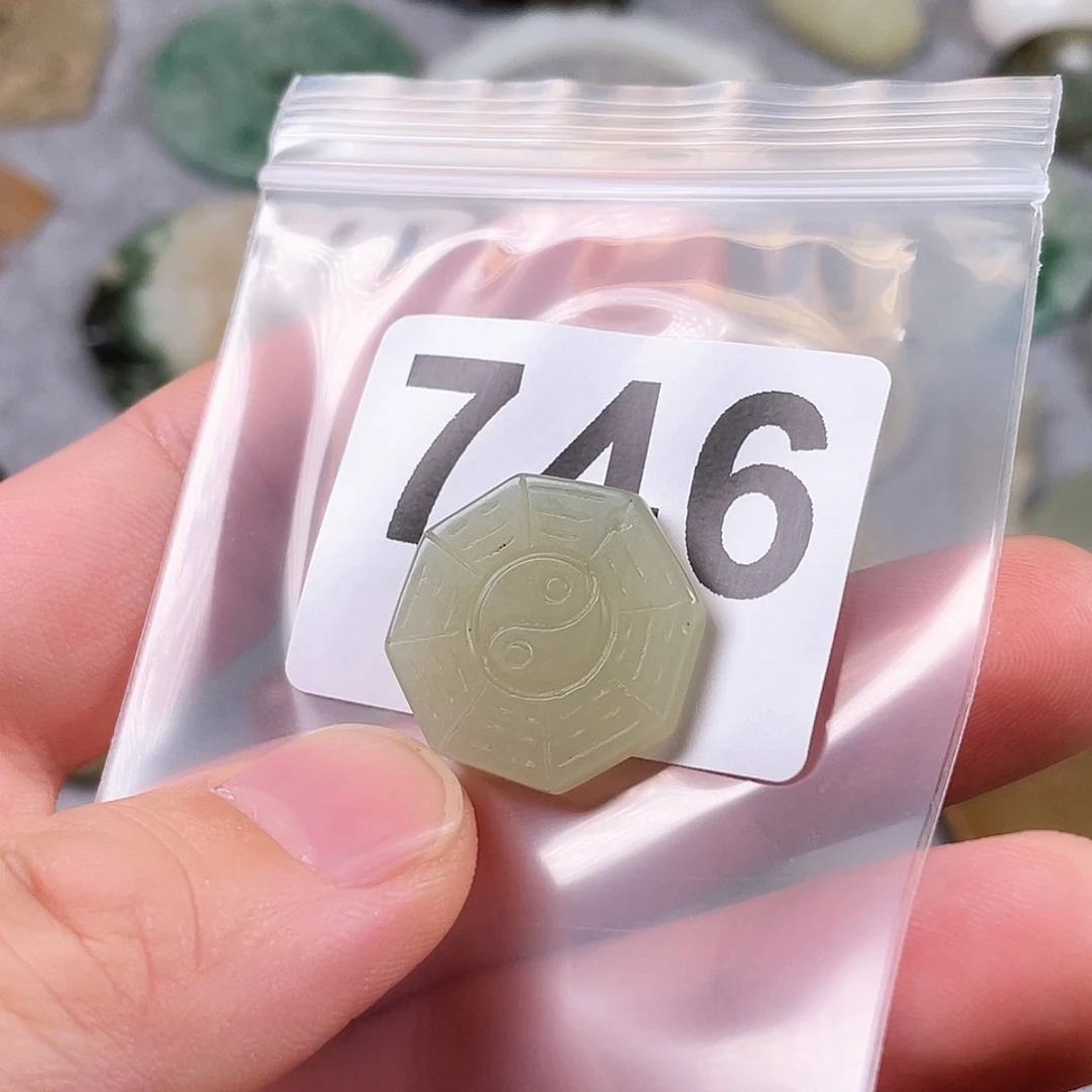 和田玉（糖玉）未镶嵌颈饰