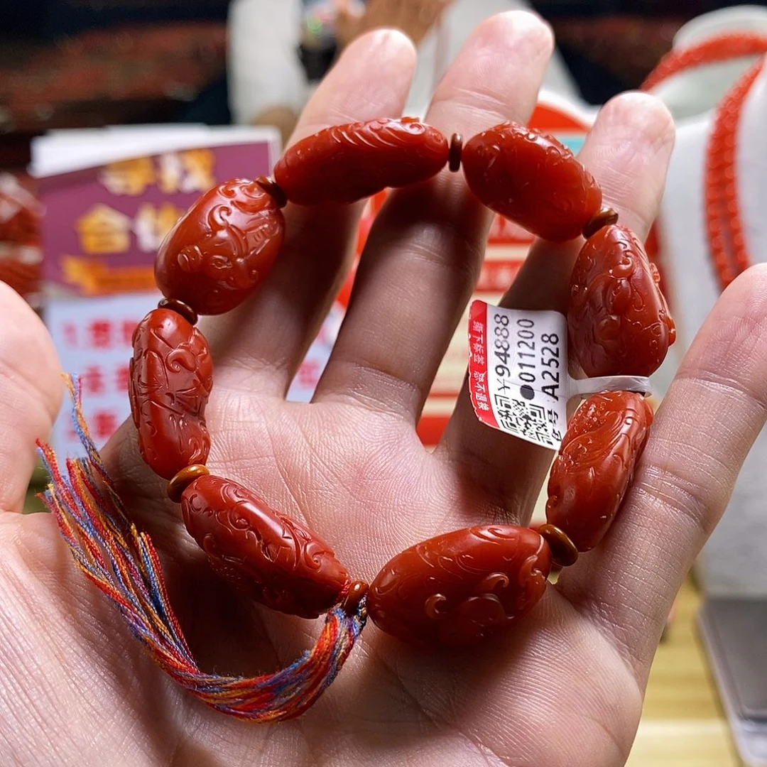 未镶嵌龙生九子mm   多样性发一南红玛瑙