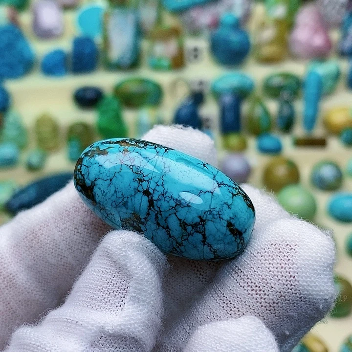 绿松石配饰未镶嵌