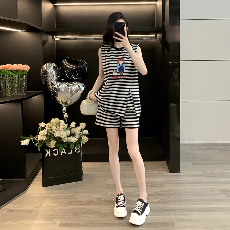 夏季新款条纹时尚休闲运动套装女开叉无袖短裤宽松减龄显瘦两件套