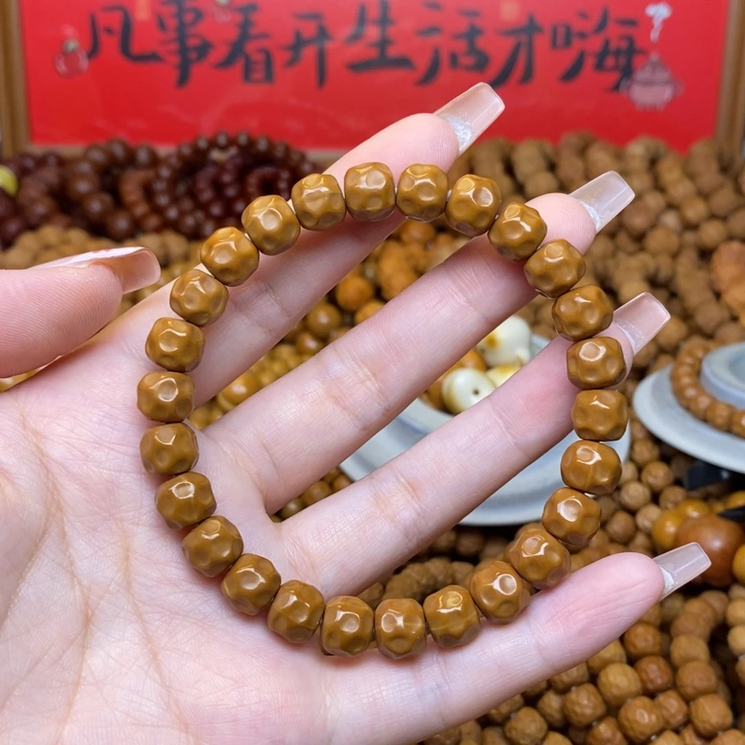 温***鲤猴头全品小奶酪手串