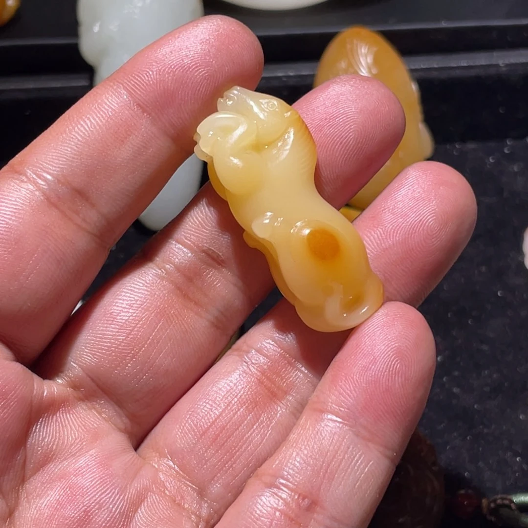 未镶嵌手链和田玉阿*哥