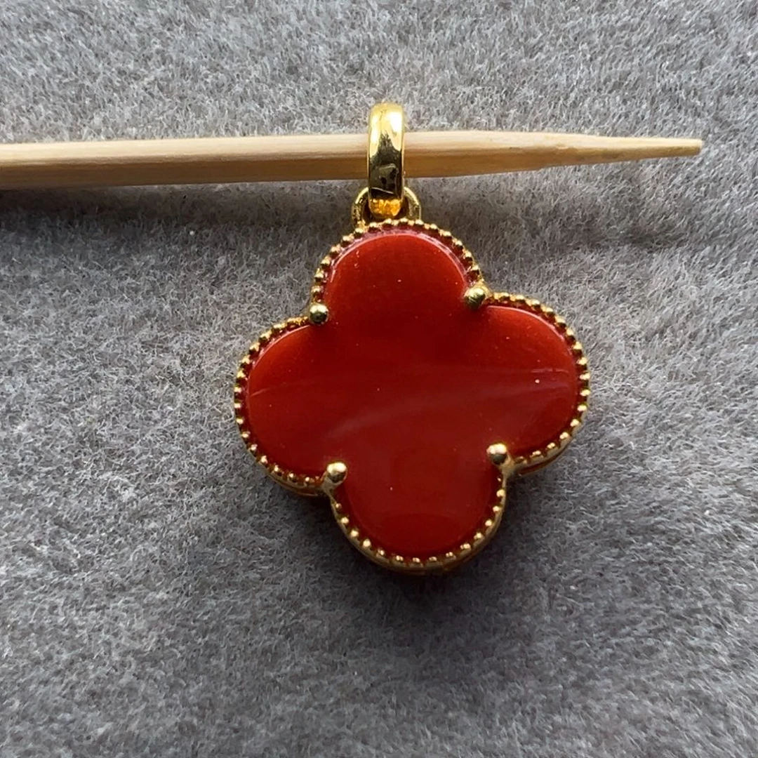 南红玛瑙18K金镶嵌吊坠