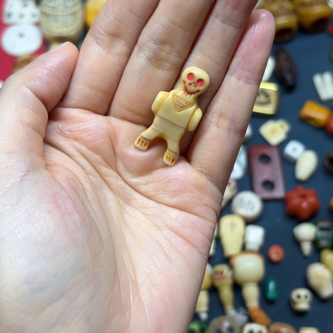 配饰等都可做一些点缀设计元素而