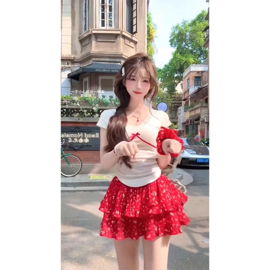 小个子性感辣妹气质修身短袖上衣碎花半裙女2025夏季新款减龄套装