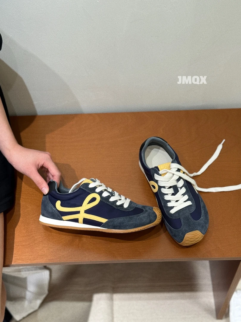 真皮歪头丑萌阿甘鞋女2025新款透气厚底复古软底德训鞋运动休闲鞋