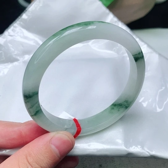 翡翠手镯未镶嵌正圈023