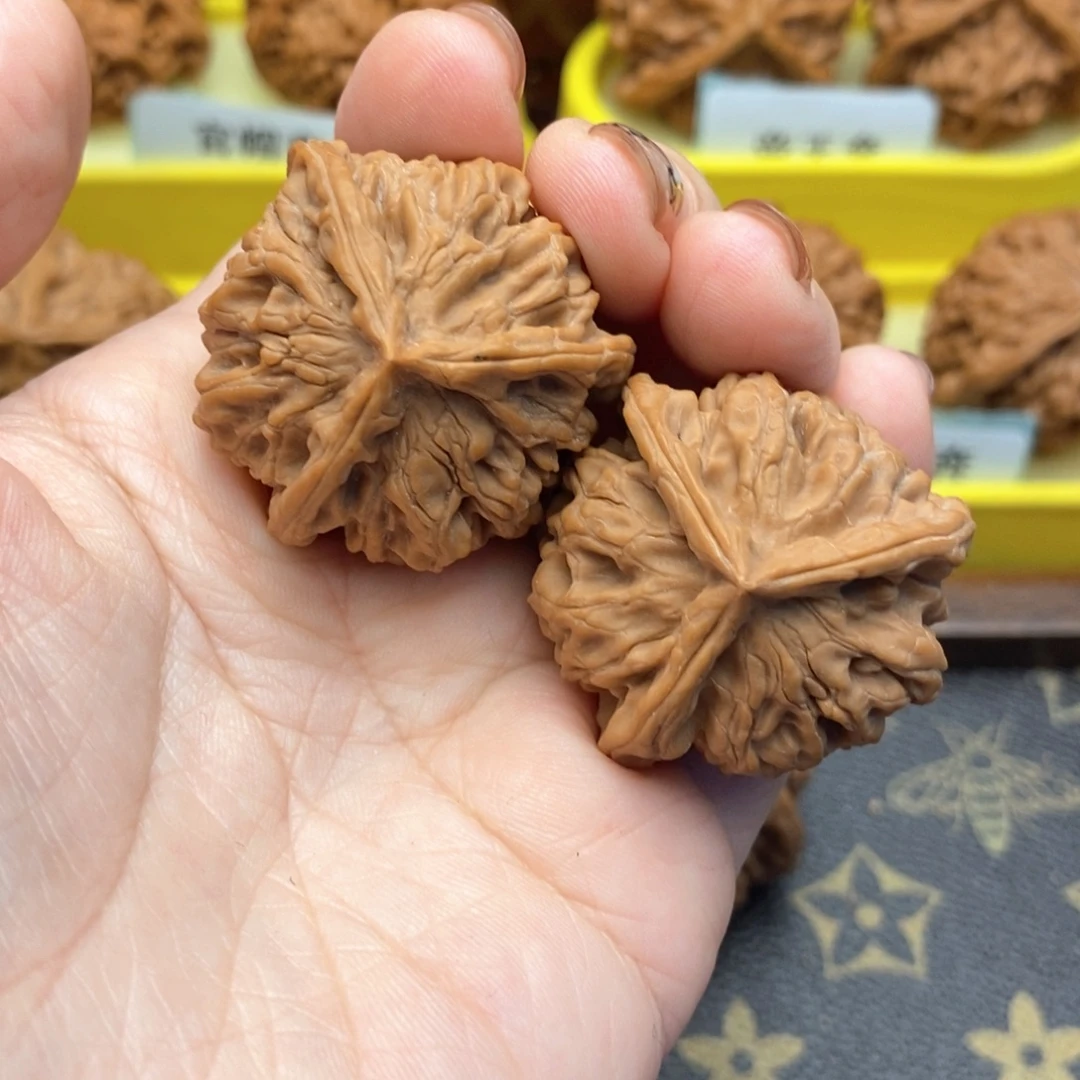 象***象文玩核桃把件540号牡丹花王奔