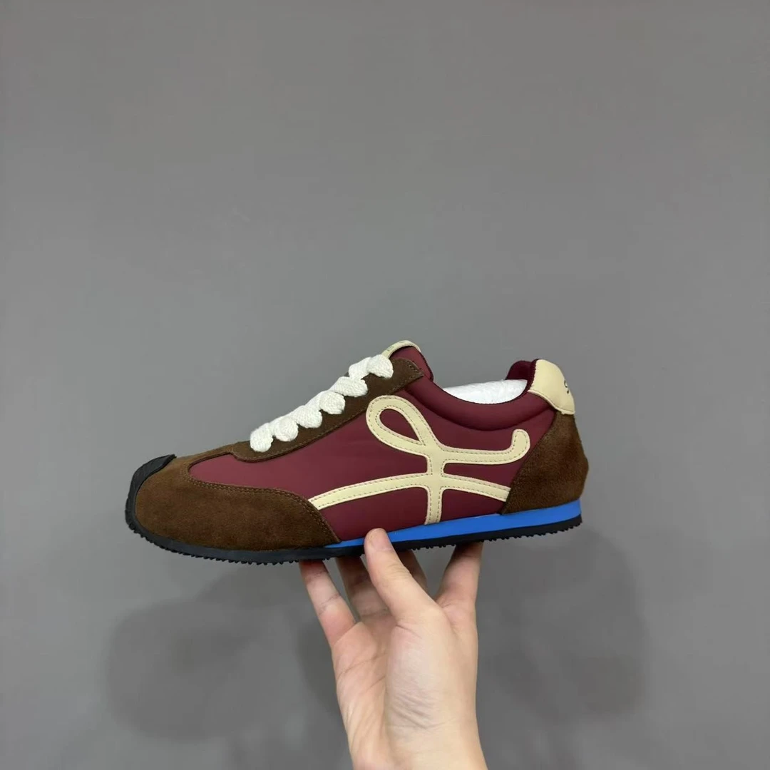 【菲而德2153】2025爆款轻奢时尚休闲轻盈百搭舒适透气手工潮鞋