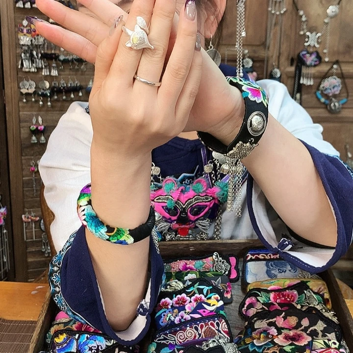 花岗石铁合金戒指