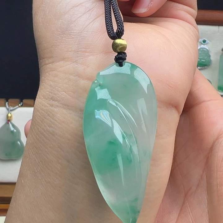 石英质玉未镶嵌吊坠(不含链)