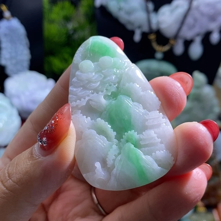 【闪购商品】颈饰未镶嵌翡翠山水