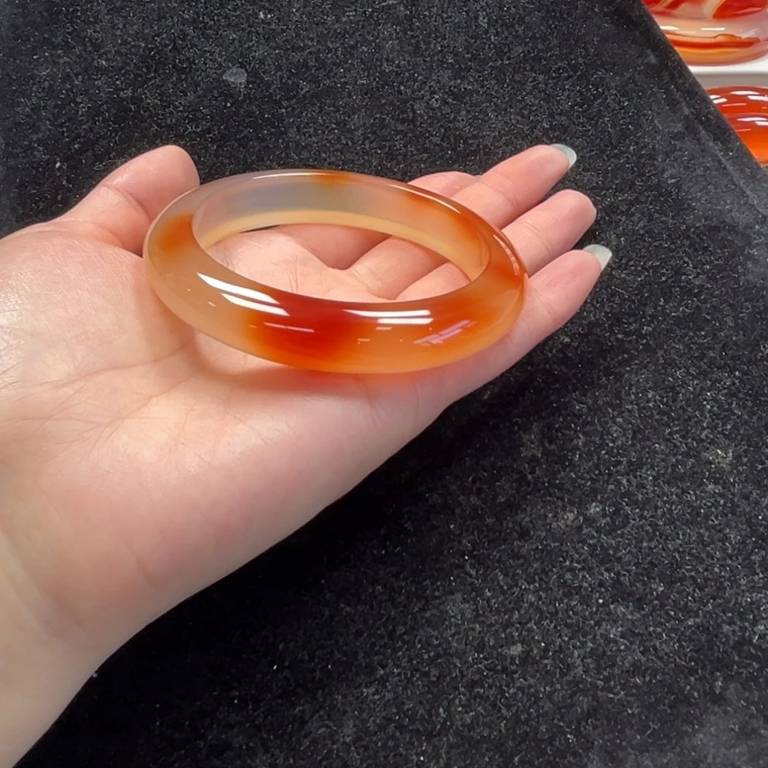 手镯玛瑙/玉髓未镶嵌