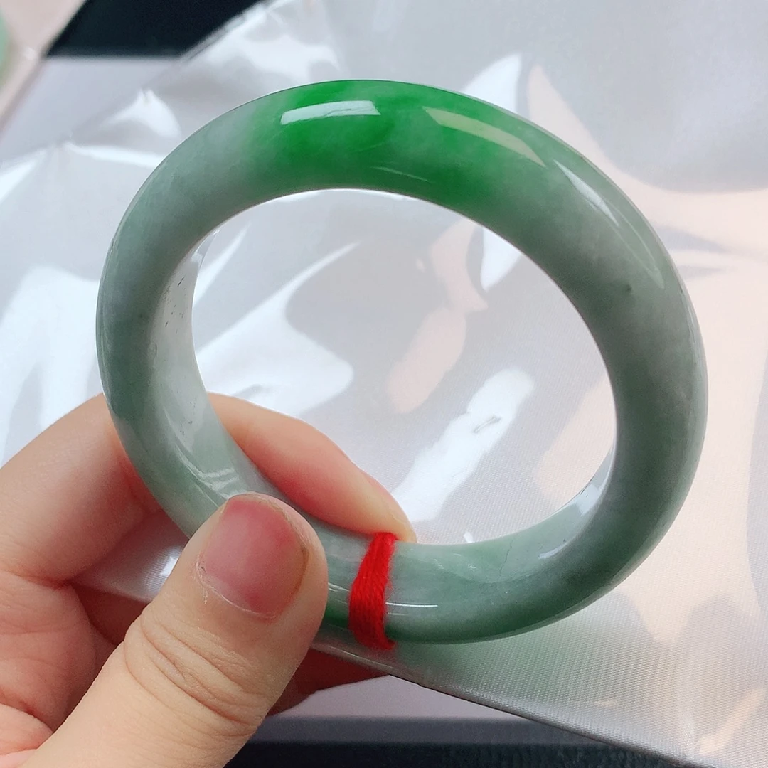 翡翠未镶嵌手镯633